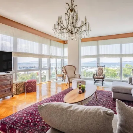 Spacious 4br - Stunning Bosphorus Views! #390 דירה איסטמבול