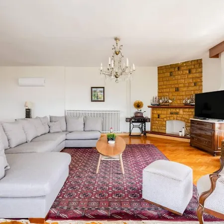 Spacious 4br - Stunning Bosphorus Views! #390 *