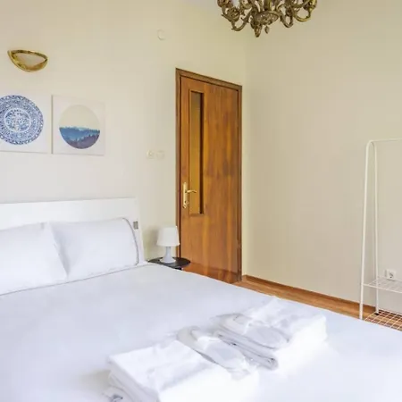 Spacious 4br - Stunning Bosphorus Views! #390 דירה *