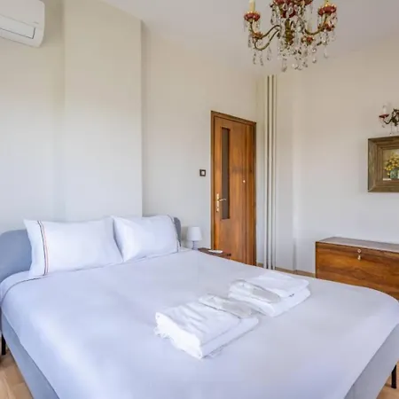 Apartamento Spacious 4br - Stunning Bosphorus Views! #390 *