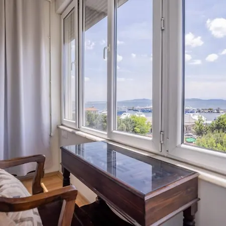 דירה Spacious 4br - Stunning Bosphorus Views! #390 *
