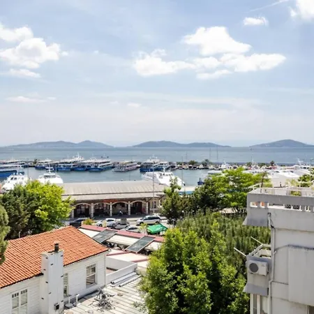 Spacious 4br - Stunning Bosphorus Views! #390 *
