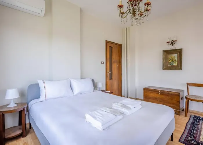 Apartment Spacious 4br - Stunning Bosphorus Views! #390 *