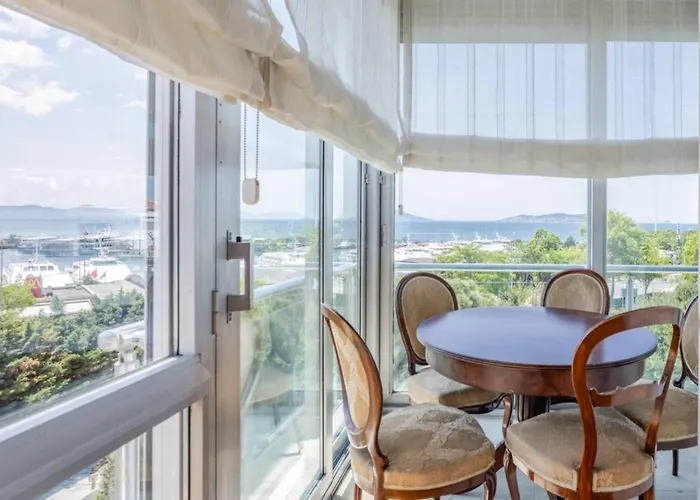 Spacious 4br - Stunning Bosphorus Views! #390 Apartment *