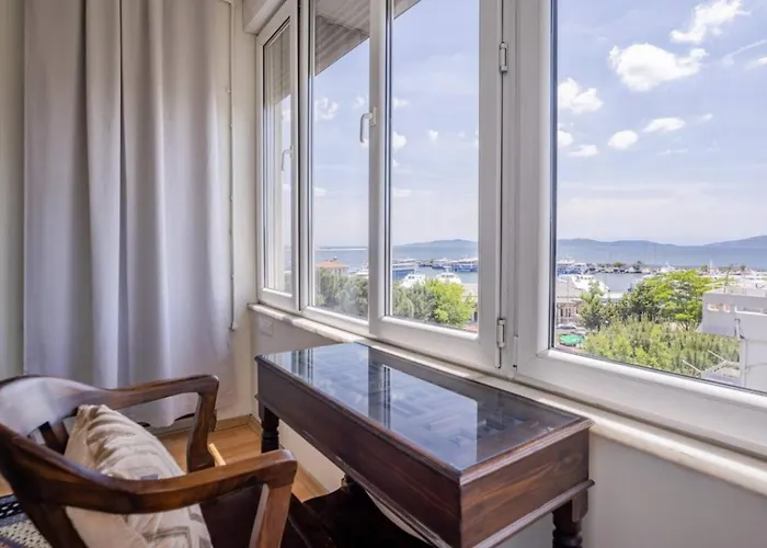 Appartement Spacious 4br - Stunning Bosphorus Views! #390 *
